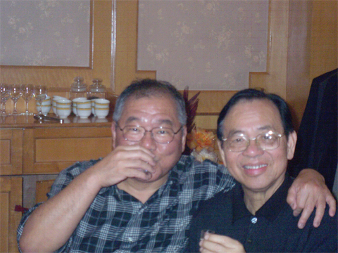 2007年11月24日～26日彭勃河南中医学院院長催 際エイズカンファランス